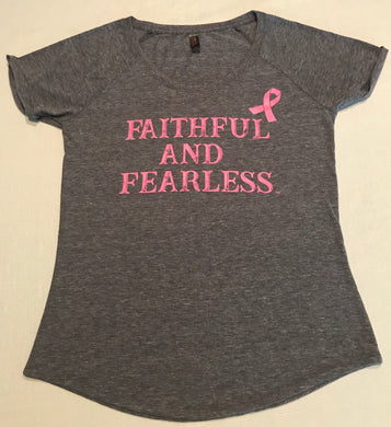 FAITHFUL AND FEARLESS LADIES LIMITED EDITION PINK RIBBON BREAST CANCER AWARENESS SCOOP  GREY TOP